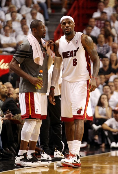 局势随之倾 局势随之倾