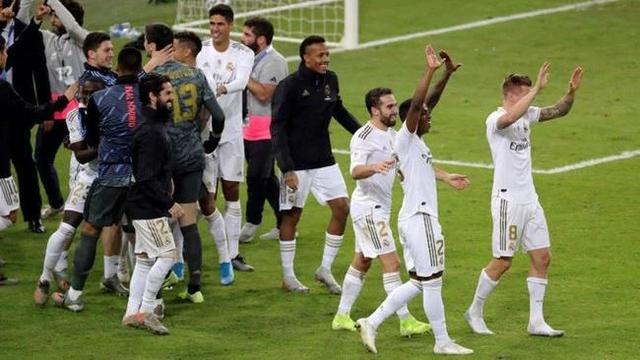 出人意料 出人意料